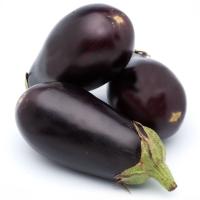 Berenjena negra, al peso, compra mínima 500 g Berenjena negra, al peso, compra mínima 500 g